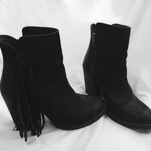 Steve Madden WOODSTOCK FRINGE BOOTIE